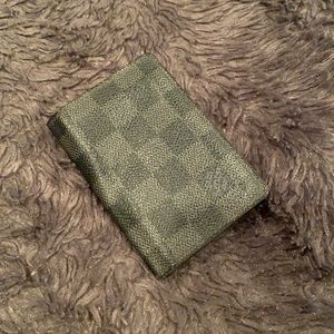 Small Men’s LV wallet